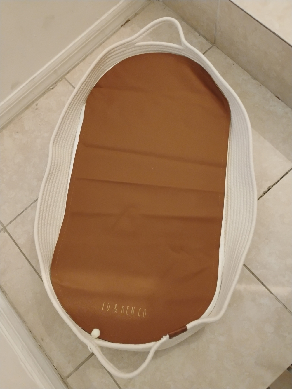 Lu & Ken Co Brown and White Baby Bath Mat